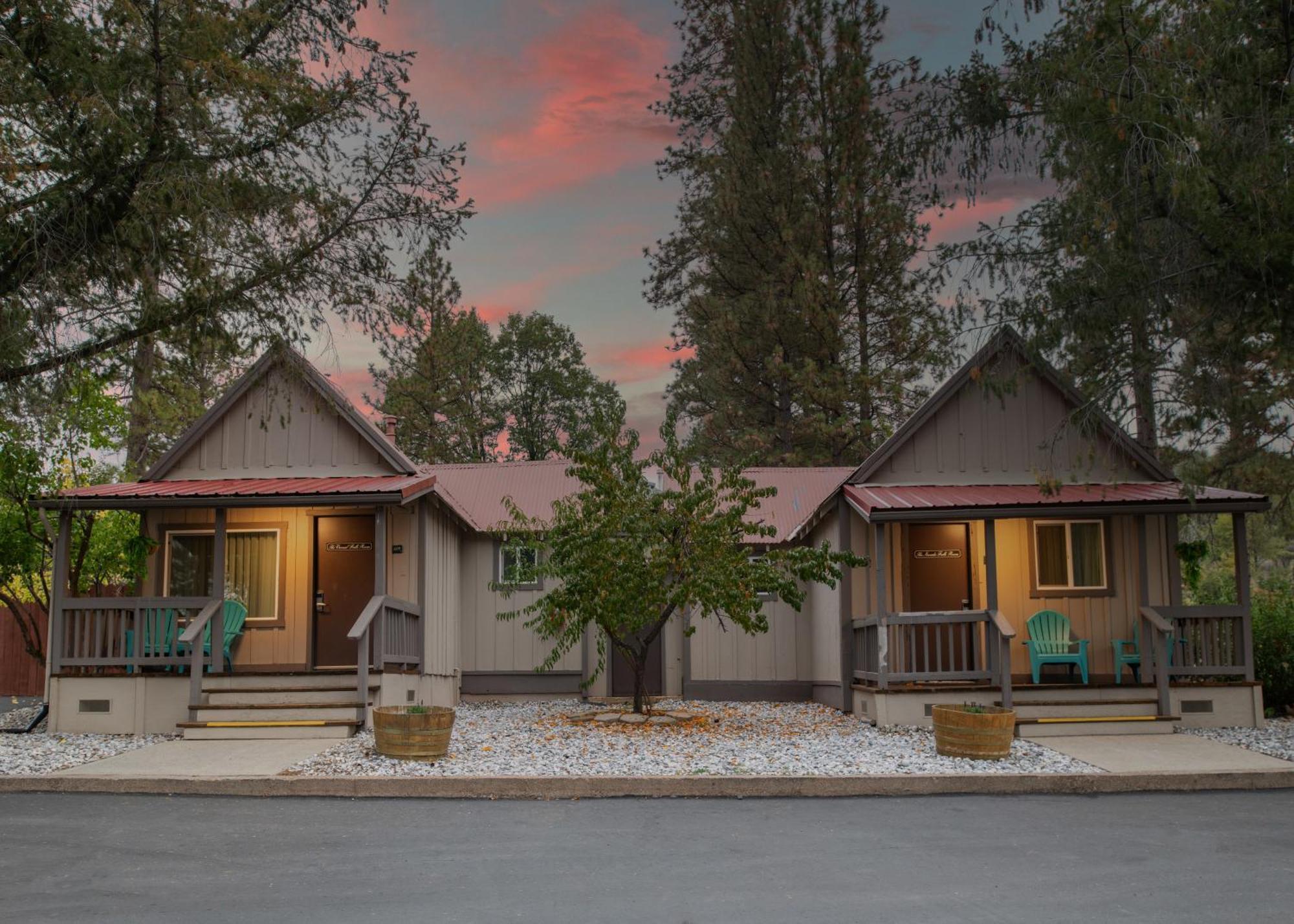 Buck Meadows Lodge Гровленд Екстер'єр фото